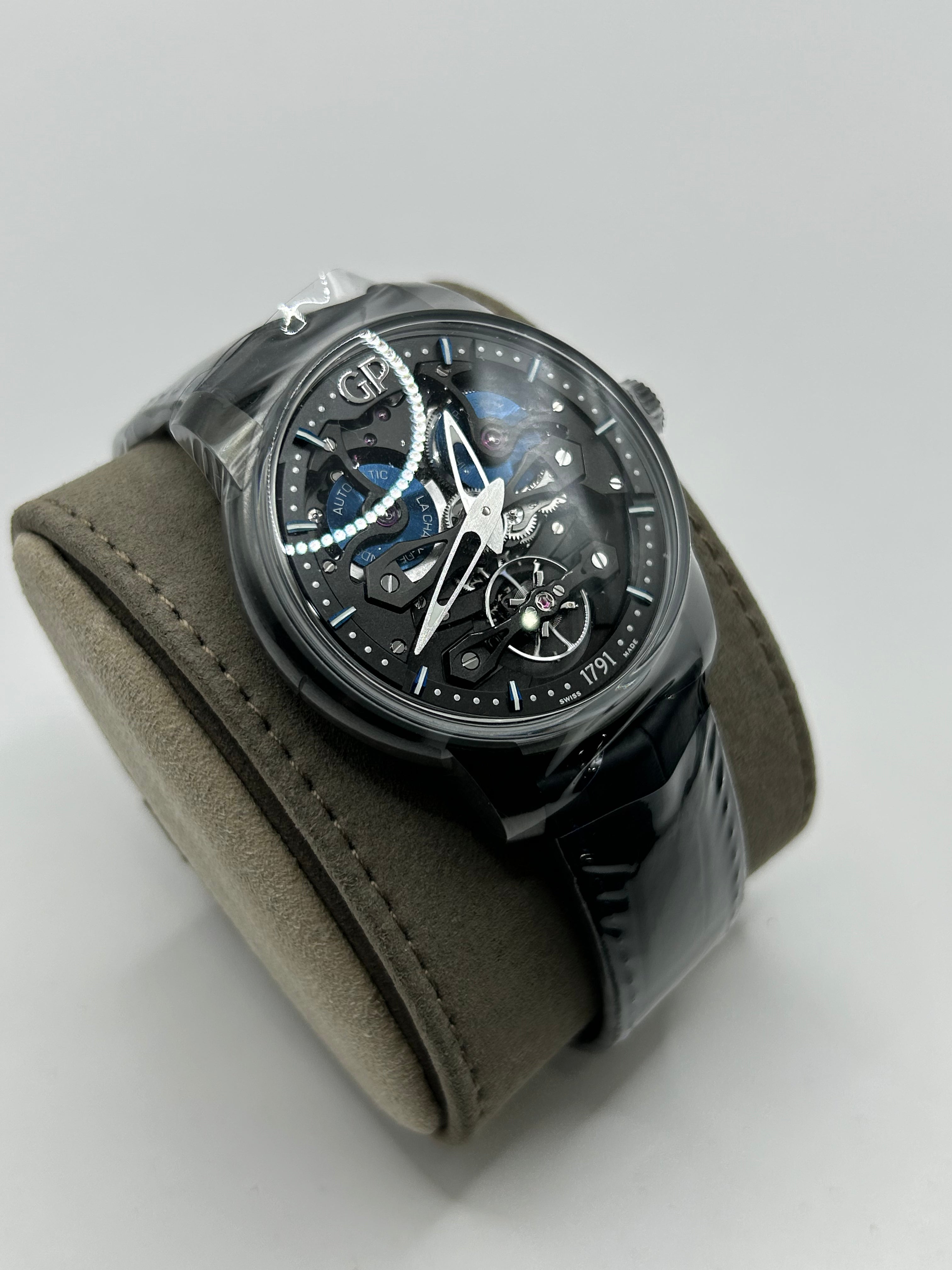 Girard-Perregaux Neo Bridges "Earth to Sky" Edition